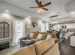 701 Williams Rd, Azle, TX 76020