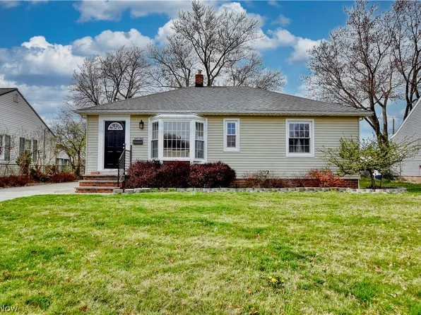 28785 Hazel Ave, Wickliffe, OH 44092