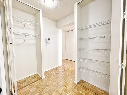 Rented by Royal Operation System | media 15