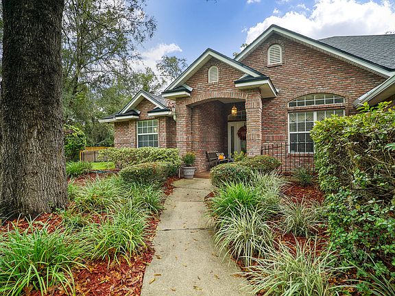 3rd image of 1125 Chandler Oaks Dr