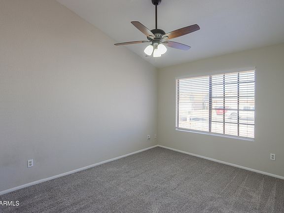 5th image of 1753 E SHASTA Street