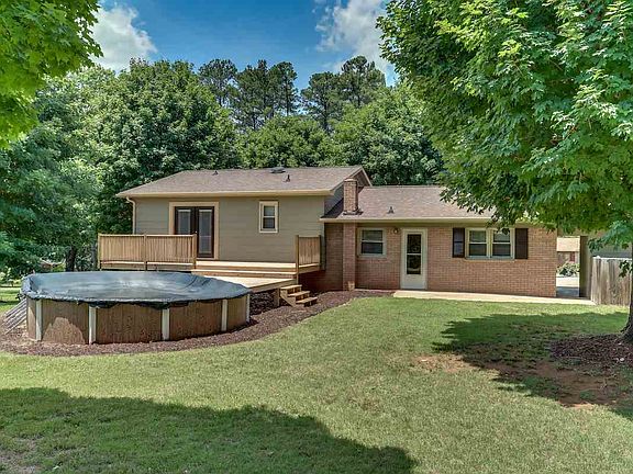 3rd image of 200 Weatherstone Dr