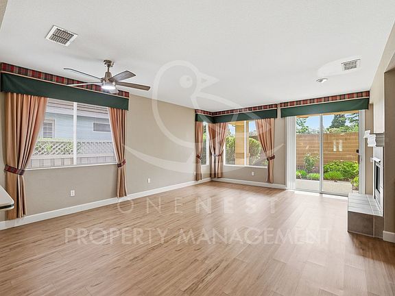 3rd image of 117 Golden Spike Ct