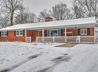 1478 W Glenn Dr, Decatur, IL 62526