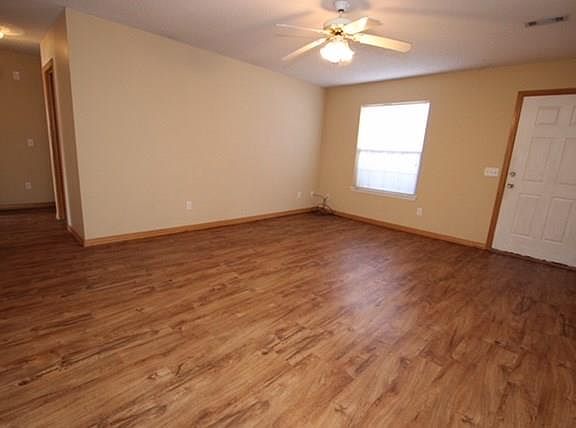 2nd image of 9 Burnett Cir