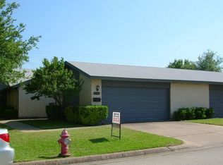 822 Shady Glen Ln, Bedford, TX 76021