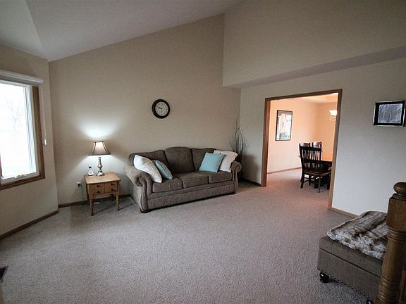 4th image of 7400 S 48th St