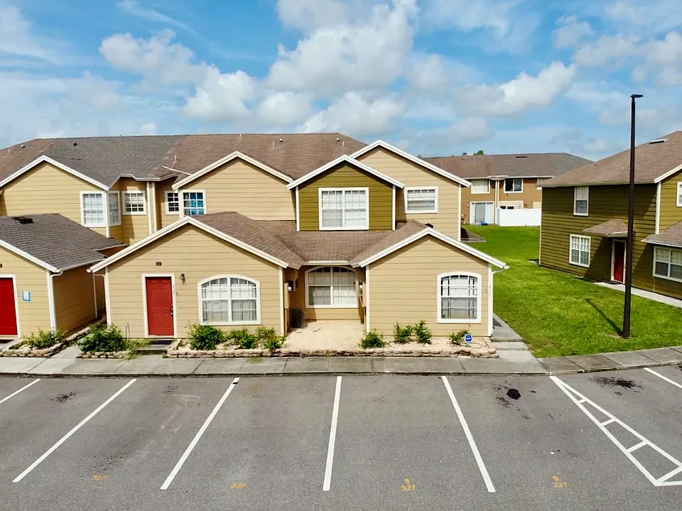 337 Coconut Palm Way #B