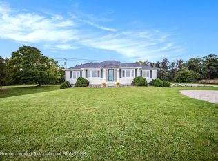 2106 Dennis Rd, Williamston, MI 48895
