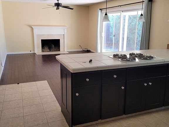 5th image of 9819 Golden Dr