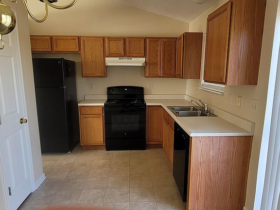 4th image of 2938 Donjoy Dr