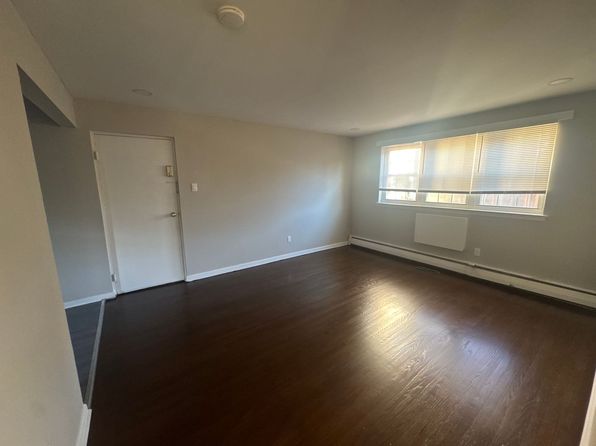 210 Trinity Ave APT B5