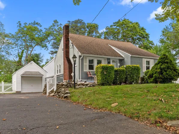 250 Lawnton Rd, Willow Grove, PA 19090