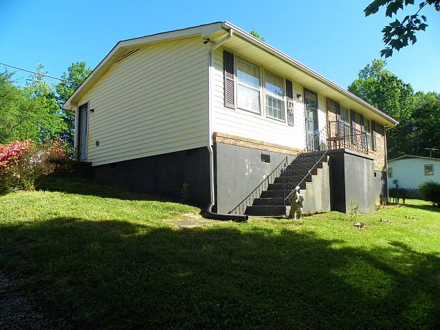 2nd image of 675 Golf Course Rd
