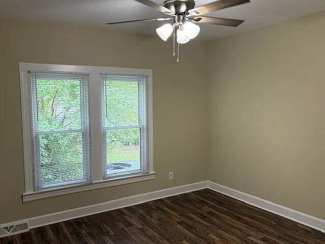 710 Westwood Dr — Photo 8