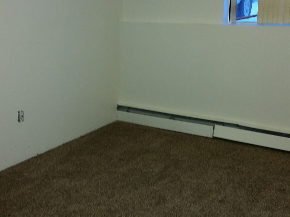 2nd image of 3830 Parsons Ave APT 02
