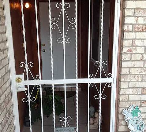 3rd image of 512 Merriman Dr