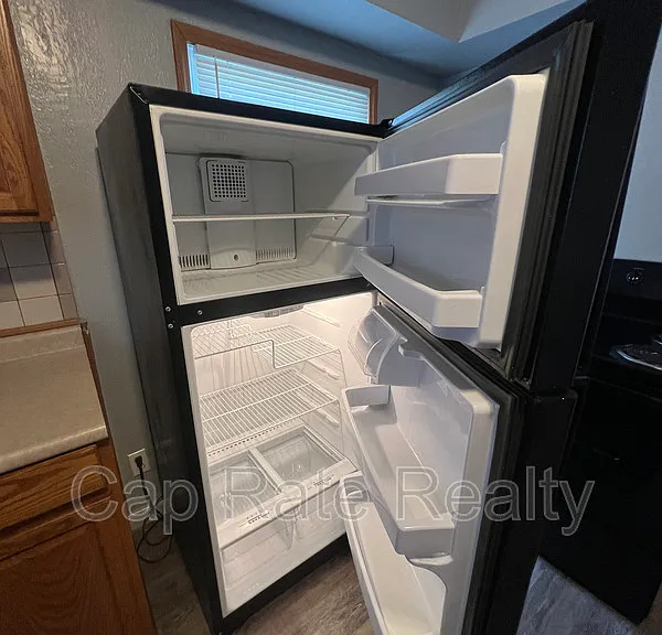 924 E 18th Ave — Photo 10