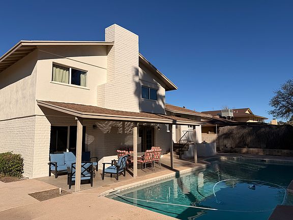 3rd image of 1627 E La Jolla Dr