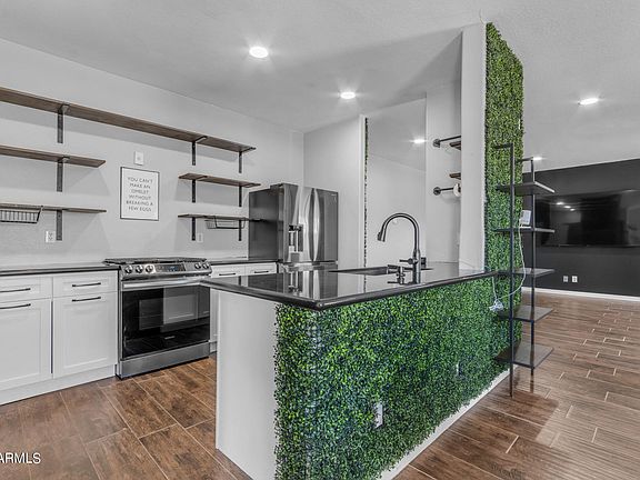 3rd image of 31105 N DESERT HONEYSUCKLE Drive