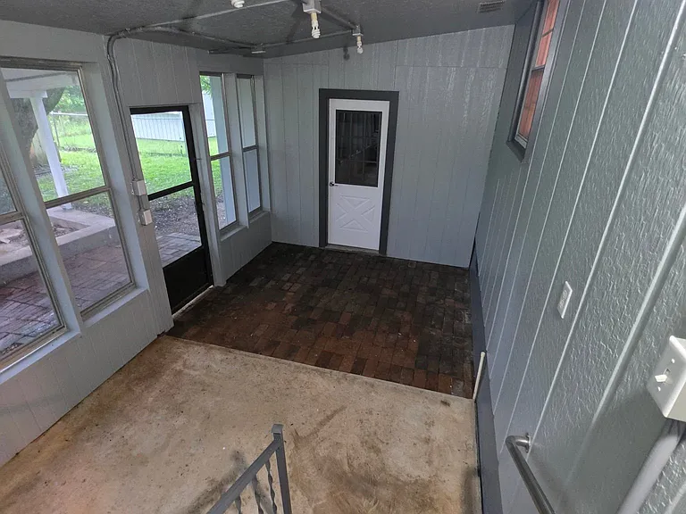 1007 S Water St — Photo 29