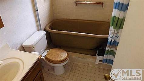 5th image of 13241 Valley Forge Cir