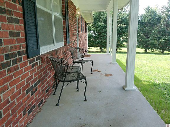3rd image of 720 Berger Rd