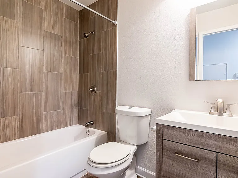 Same size bathrooms in all of our 2 bedroom 2 bathrooms!