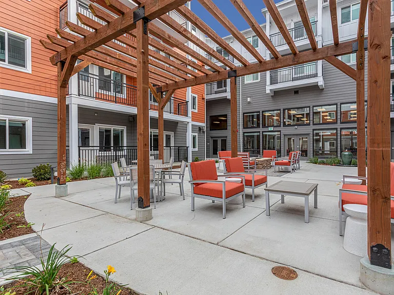 Cedar Pointe — Photo 24