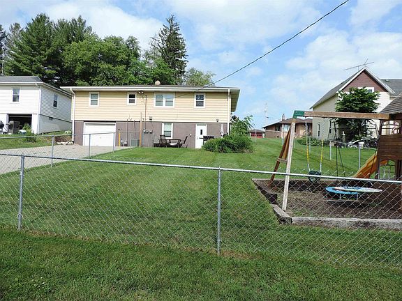 2nd image of 1155 Nachreiner Ave