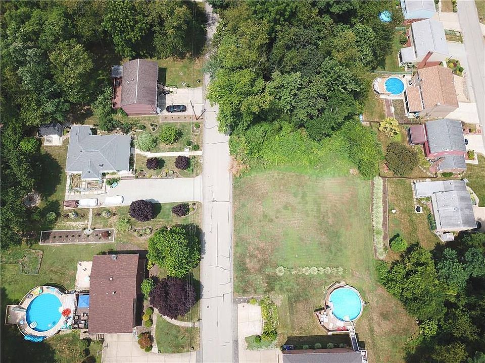 2nd image of 0 Amanda Ave