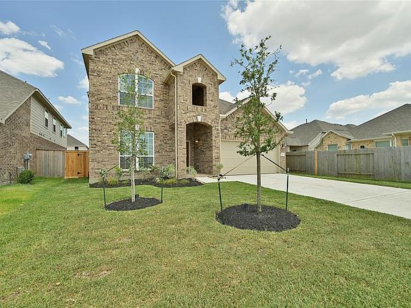 2nd image of 1819 Harmony Bend Ln