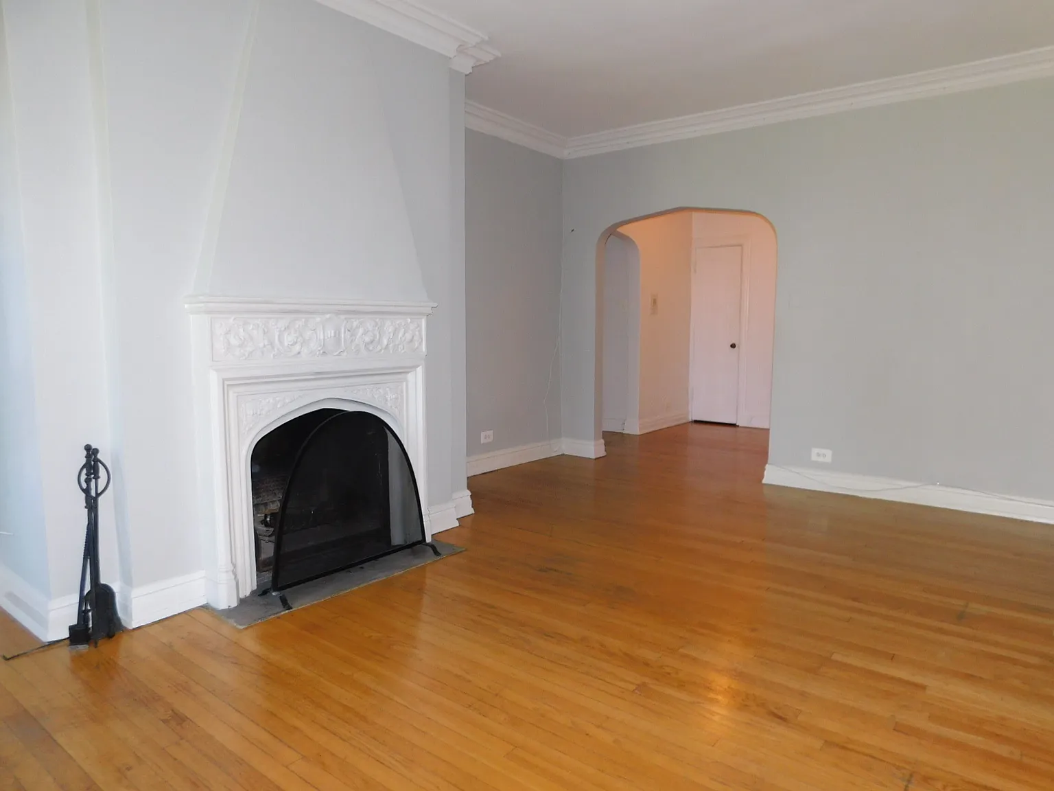 3 bed, 1400 sqft, $2,495 — Photo 2