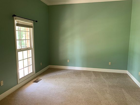5th image of 48 Hugh Carrington Ln