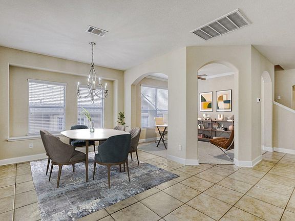5th image of 24 Stone Terrace Dr