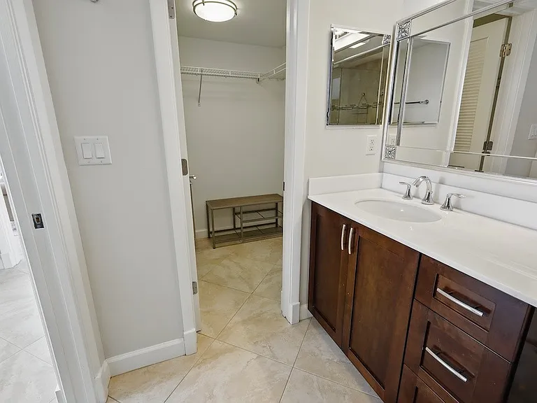 3554 Ocean Drive 703S #504N — Photo 21