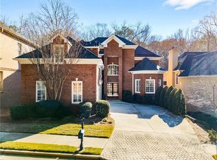 2075 River Falls Dr, Roswell, GA 30076