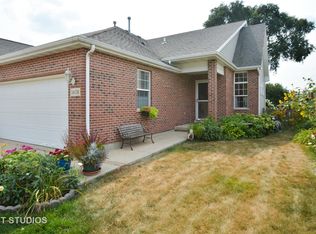 1438 Coral Bell Dr, Joliet, IL 60435