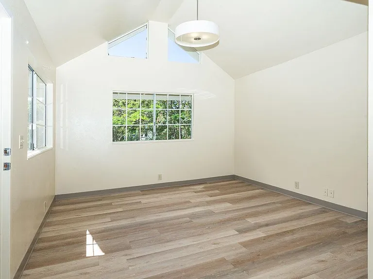 La'ilani Apartments — Photo 13
