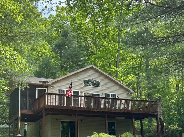 119 Ellis Rd, Basye, VA 22810