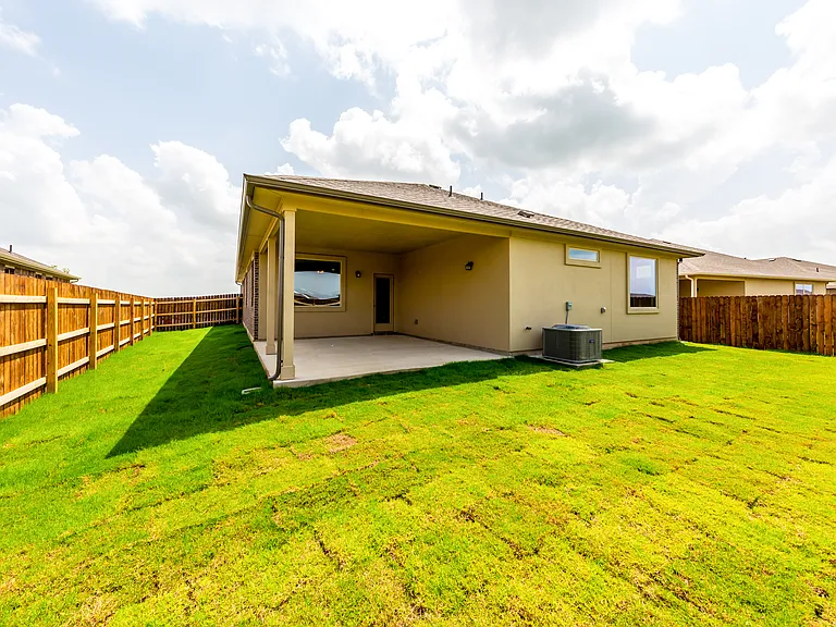 16809 Aventura Ave — Photo 38