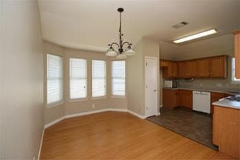 4th image of 1203 Waterfall Ave