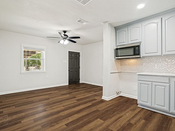 3rd image of 9225 N Dodson Dr