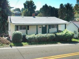 2626 Reiter Rd, Pittsburgh, PA 15235