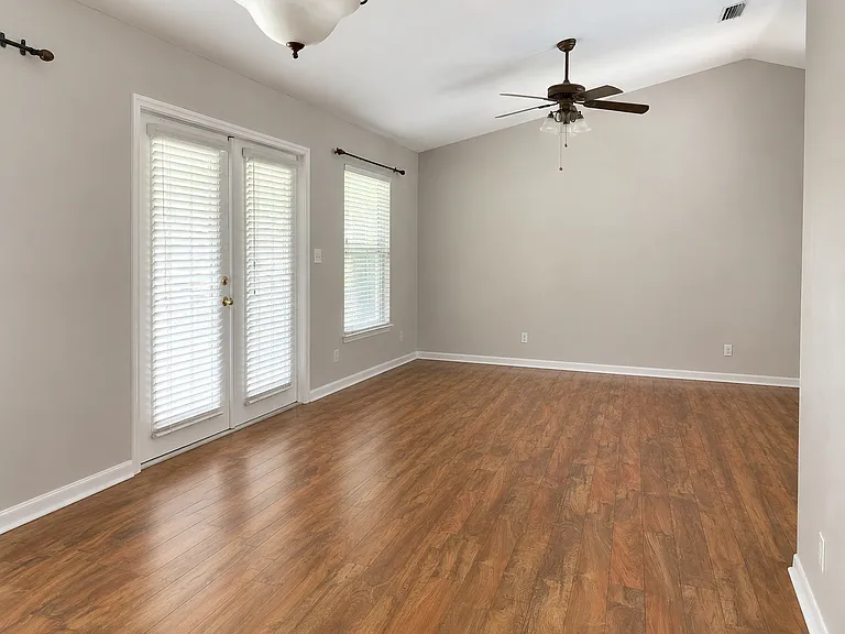 7404 NW 120th Ln — Photo 2