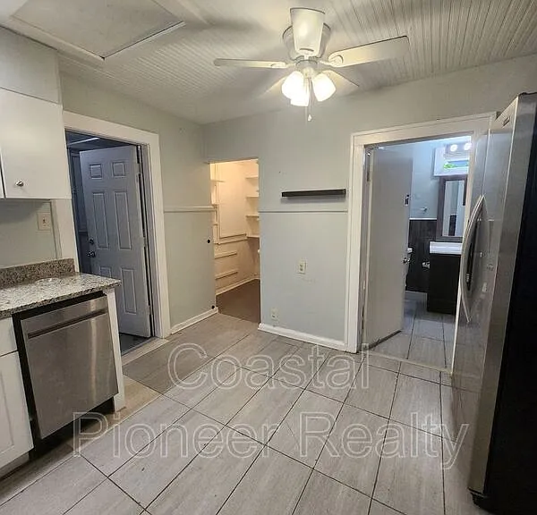 701 Newton Ave S — Photo 13