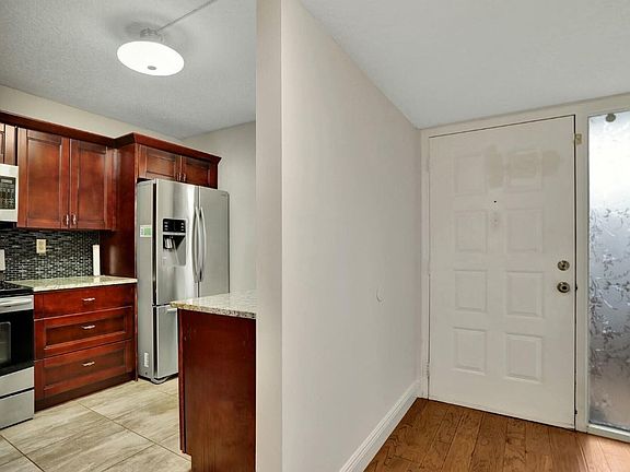 4th image of 2660 Carambola Cir N #203R