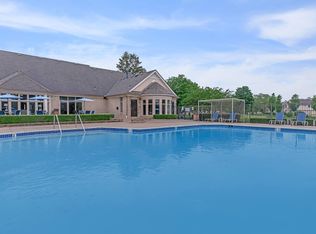 Manors at Knollwood, Clinton Township, MI 48038