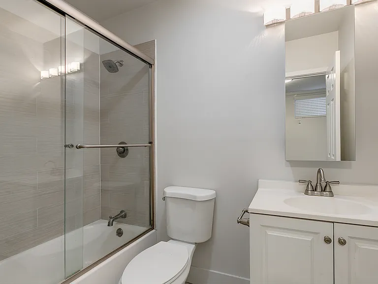 1038 N Bonnie Brae St — Photo 6