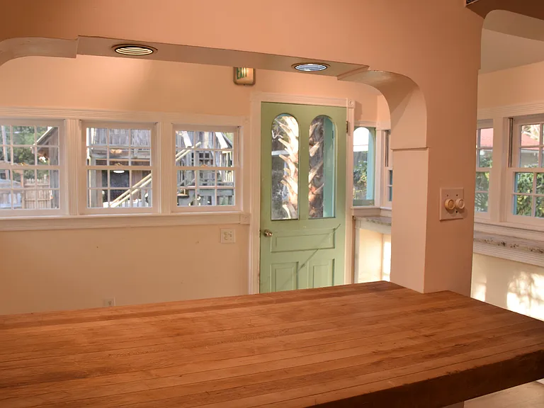3 bed, 2.0 bath, 1530 sqft, $1,900 — Photo 12